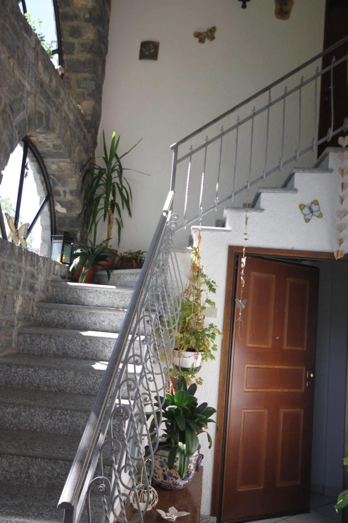 메나지오 Balcone Fiorito B&B 외부 사진